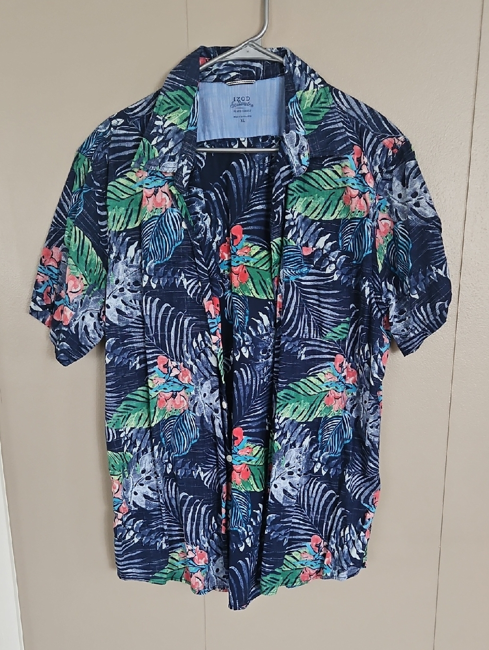 Izod Saltwater Men’s Button-Down Casual Shirt 100% Cotton Hawaiian Blue